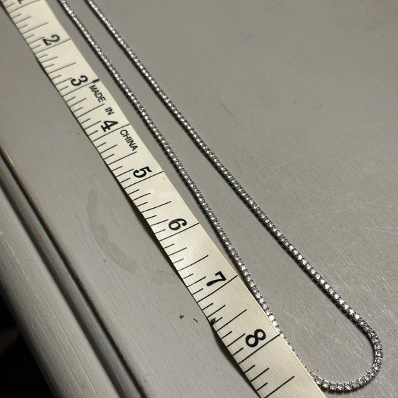 Elegant sterling Silver Tennis necklace - Picture 6 of 6
